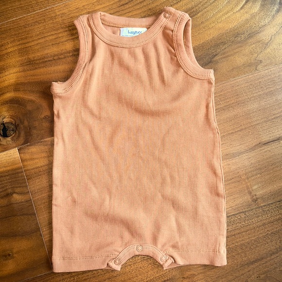 NWOT ✨ Bizz x Siss Logan Playsuit Romper Terracotta tan 3-6 months / Baby Onesie - Picture 1 of 5